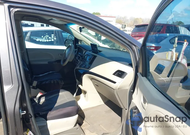 5TDZK3DC4CS207967: 44481966