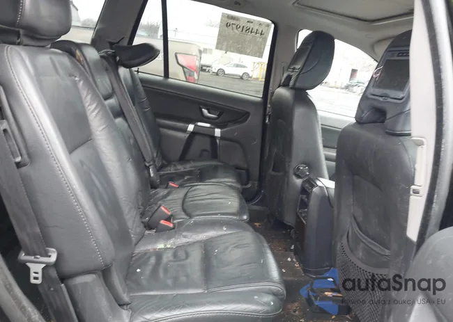 YV4952CZXB1570547: 44481979