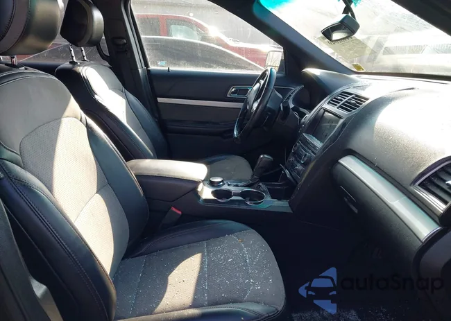 1FM5K8D81HGA06760: 44482049