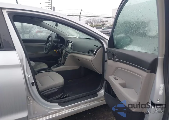 KMHD84LF5HU381247: 44482214