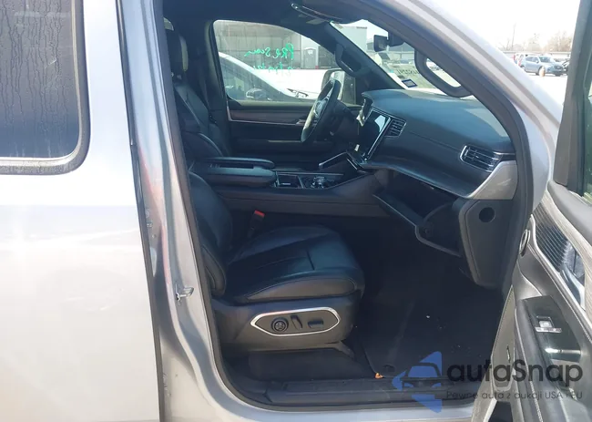 1C4SJSDPXPS540740: 44482291