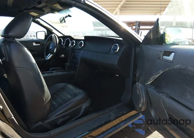 1ZVHT84NX85173373: 44481311