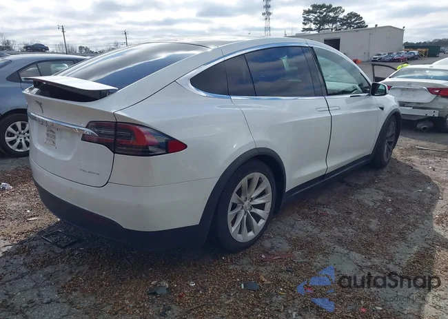 5YJXCAE2XKF195227: 44481437