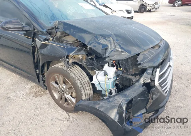 5NPD84LF7JH281168: 44481577