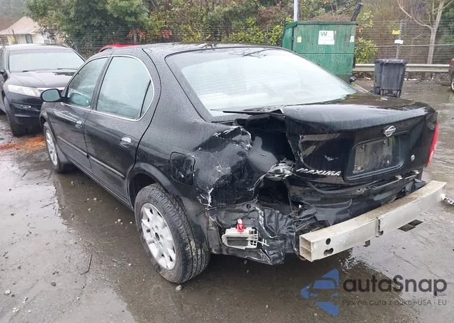 JN1CA31D9YT732492: 44482760