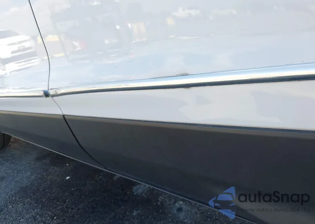 1FMCU0F76HUD95646: 44483000