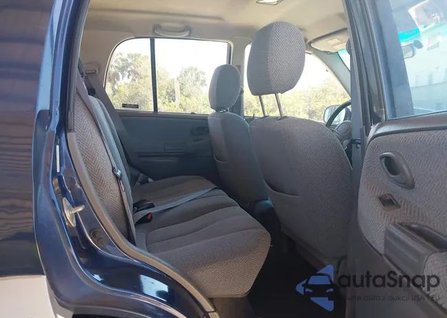 JS3TD62V7Y4121661: 44483052