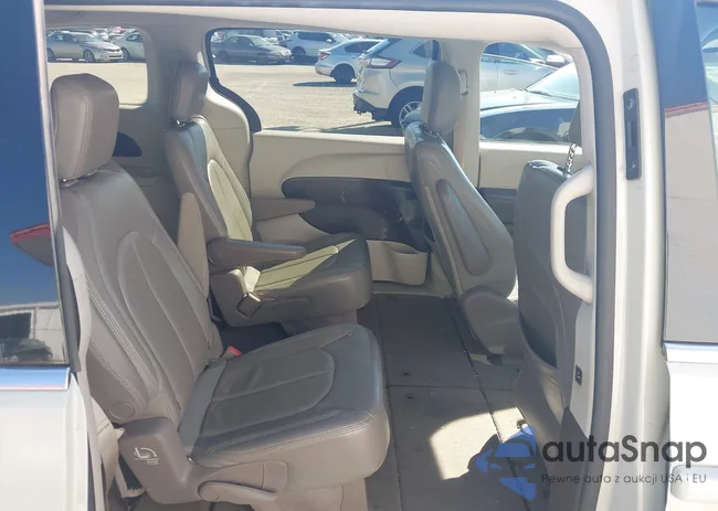 2C4RC1DG6HR545150: 44483097