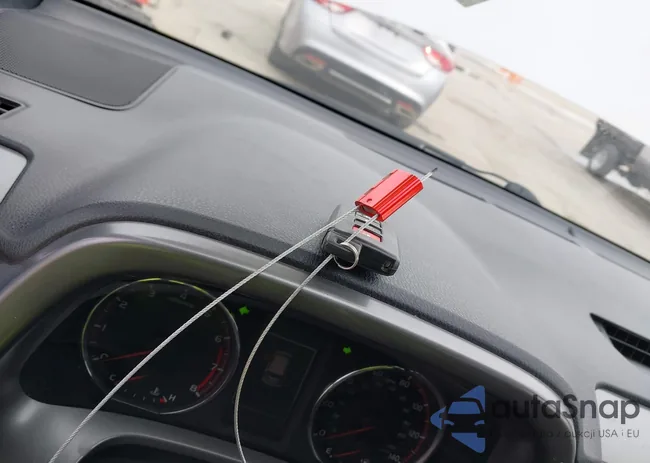 2T3JFREVXGW480632: 44483199