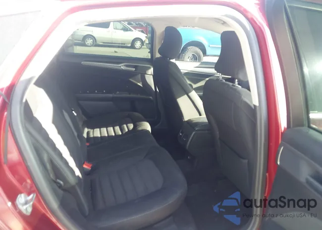 3FA6P0HD8JR213914: 44482421