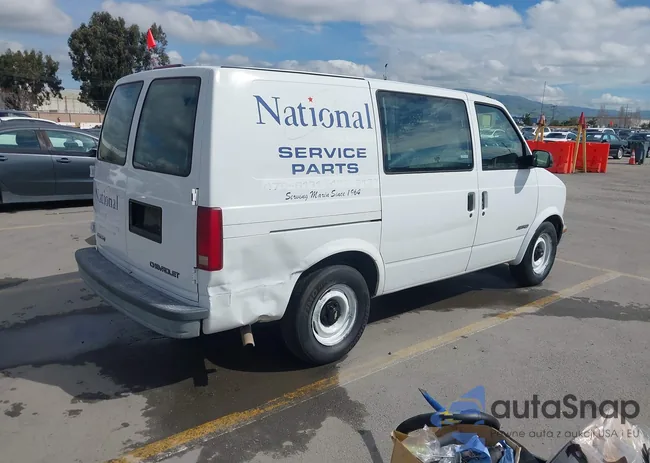 1GCDM19W3YB126095: 44482463