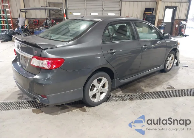 2T1BU4EE1BC603802: 44482474