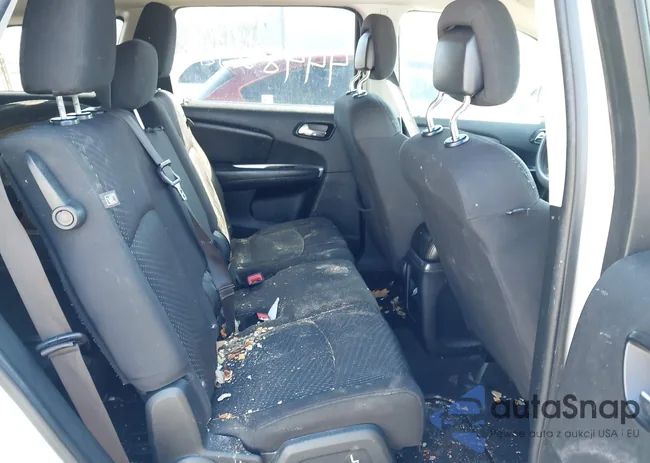 3C4PDDBG4HT592201: 44482580