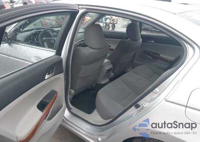 1HGCP2F75CA162571: 44482634