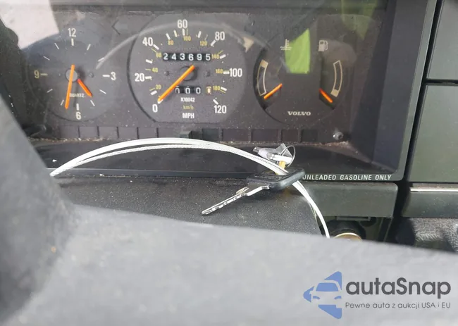 YV1AA8849M1456953: 44483837