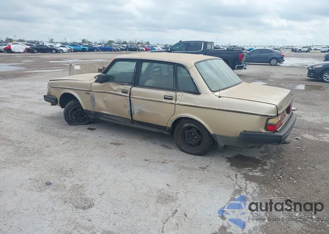 YV1AA8849M1456953: 44483837