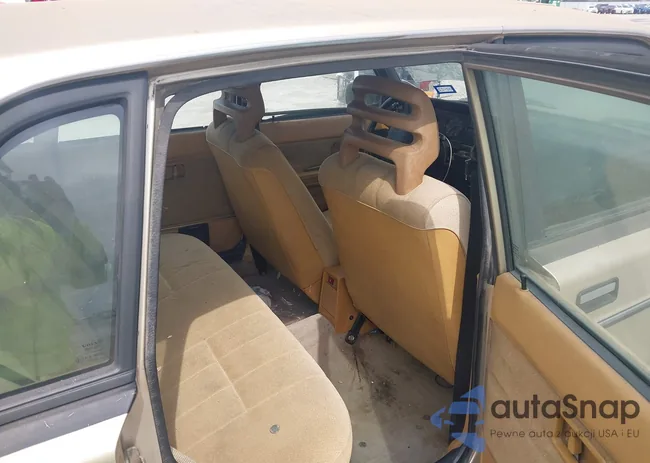 YV1AA8849M1456953: 44483837