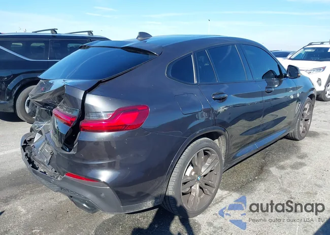 5UXUJ5C59K9A33100: 44483981