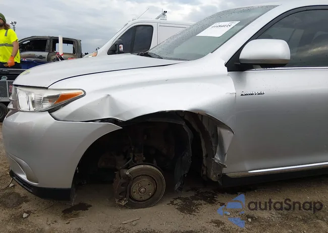 5TDYK3EH9BS030918: 44484035