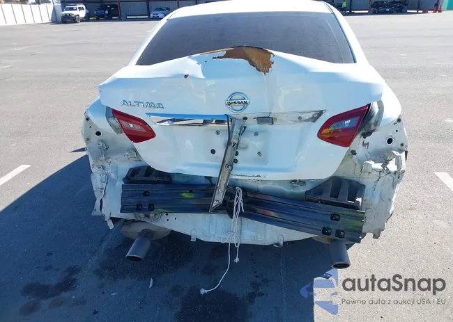 1N4AL3AP4JC157464: 44484120