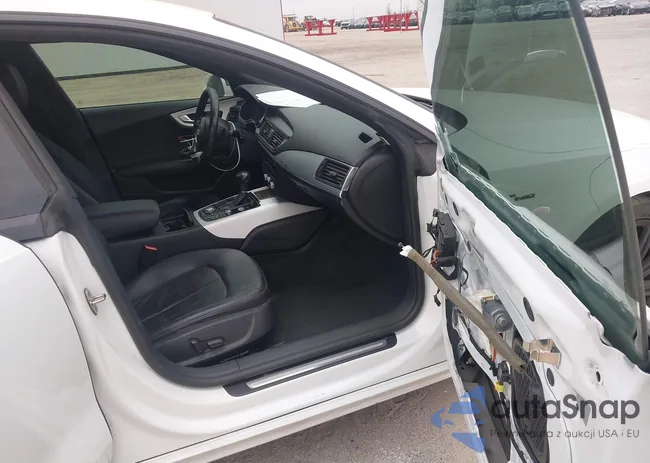 WAUYGAFC5CN077635: 44484159