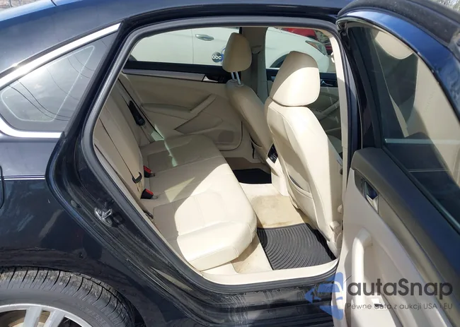 1VWBS7A30EC059430: 44484167