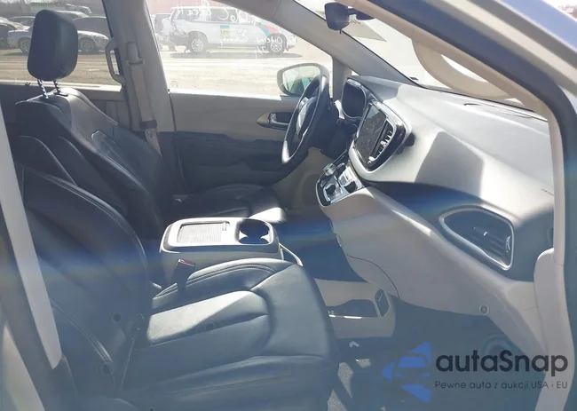 2C4RC1BGXPR613094: 44484220