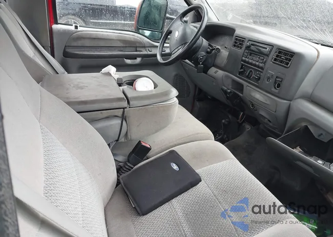 1FTNX21P33ED63649: 44484242