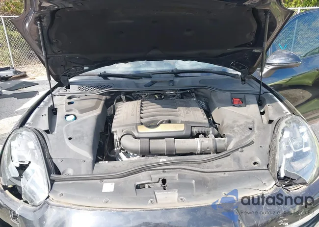 WP1AA2A26HKA89455: 44483412