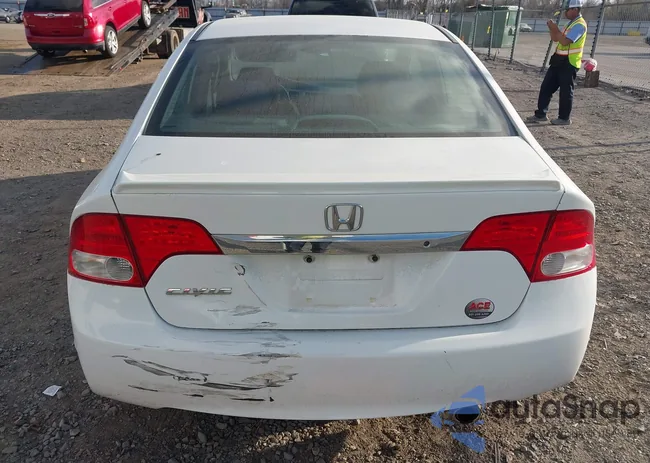 2HGFA1F64AH551376: 44483526