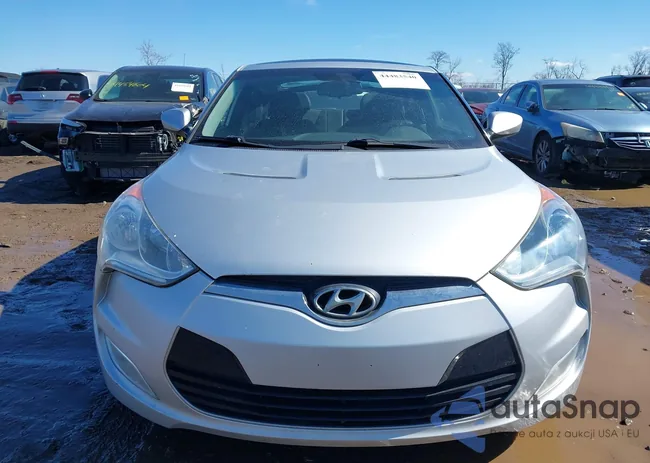 KMHTC6AD7CU031733: 44483540