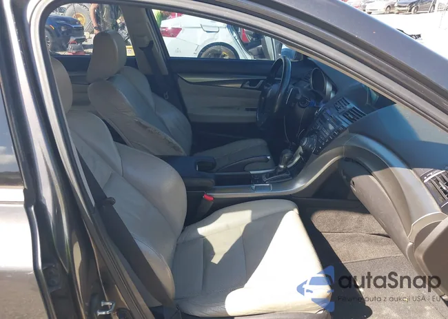 19UUA9F5XAA009064: 44483601