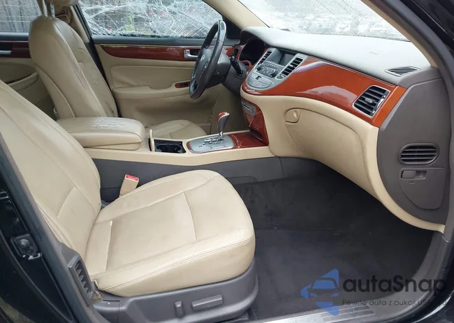 KMHGC4DD8DU220622: 44483633