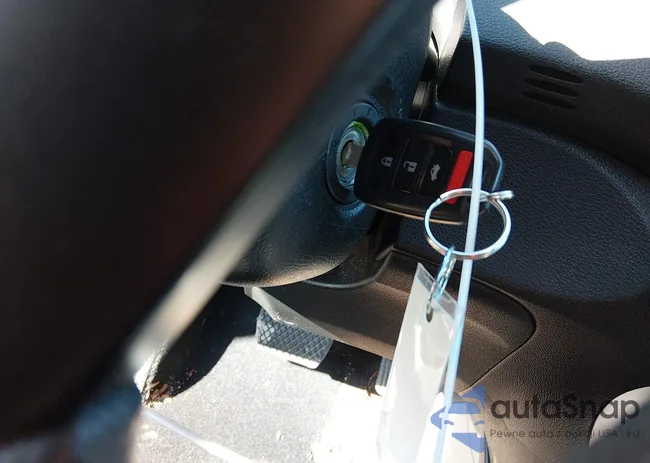 1HGCR2F30EA108489: 44483658