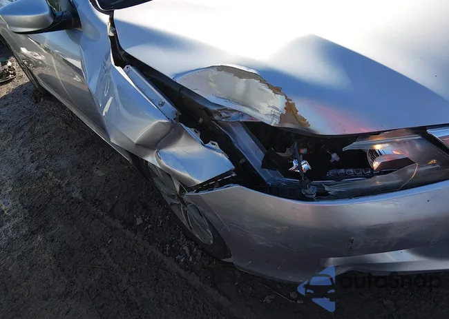 1HGCR2F30EA108489: 44483658