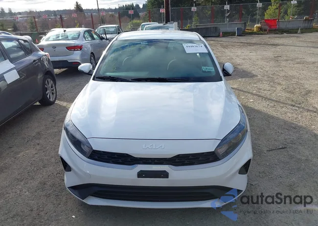 3KPF24AD3RE739140: 44483674