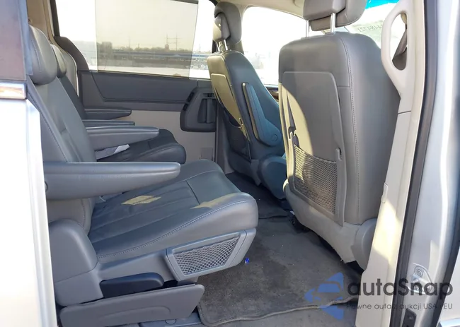 2A4RR5D17AR468080: 44484721