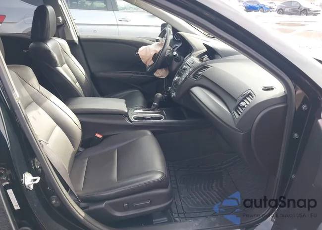 5J8TB4H35HL020074: 44484779