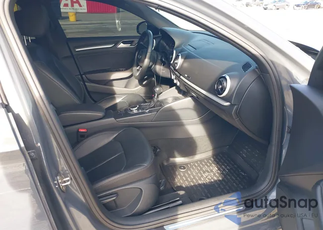 WAUAUGFF9KA120337: 44484792