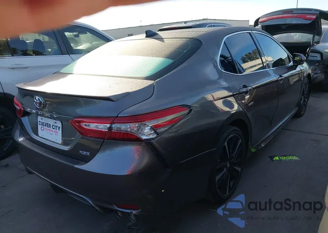 4T1B61HK5KU818057: 44484798