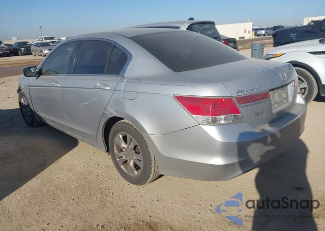 1HGCP2F46CA198095: 44484813