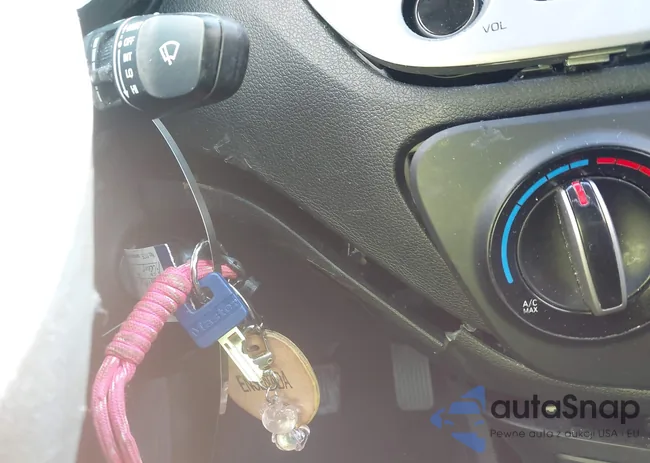 3KPC24A65LE104531: 44484840