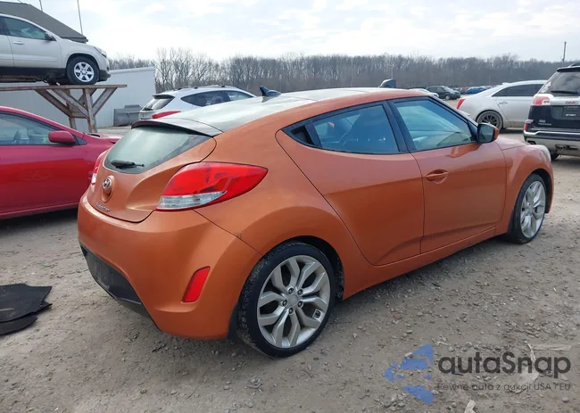 KMHTC6AD2CU044065: 44484921