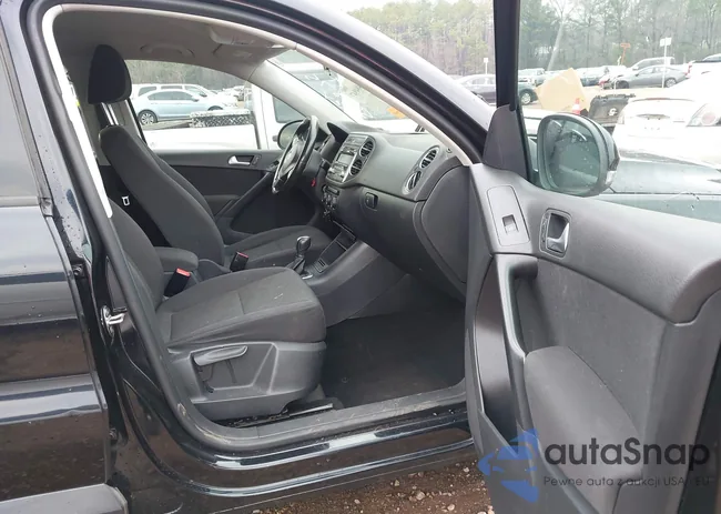 WVGBV3AX1DW586875: 44484947