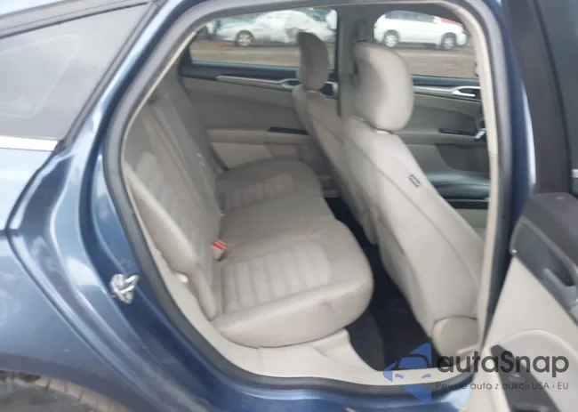 3FA6P0HD8JR227103: 44484960