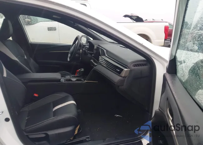 4T1DBADK8SU519799: 44485064