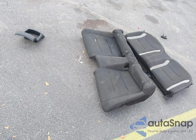 1G1FB3DS4L0113304: 44485103