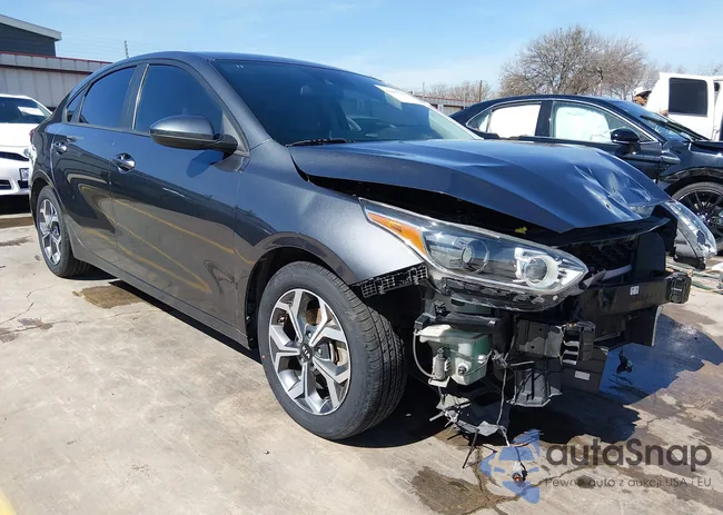 3KPF24AD4ME379918: 44485181