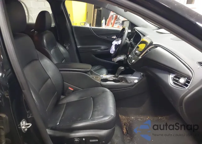 1G1ZE5SXXJF157025: 44485183