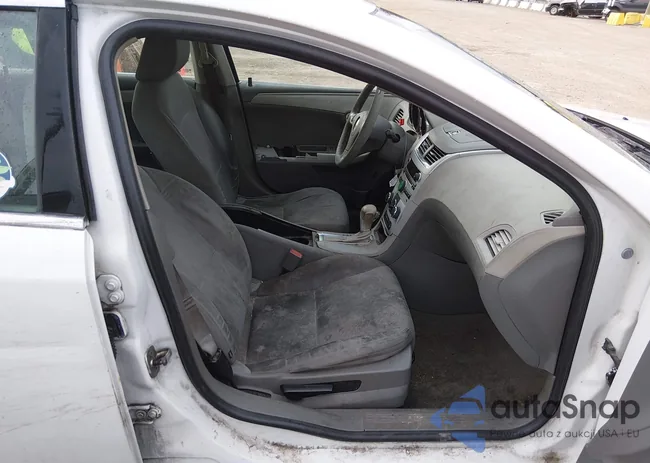 1G1ZA5EU4BF192738: 44485188